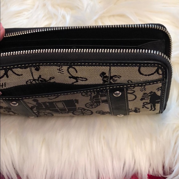 COACH BLACK AND GRAY BLOWOUT!! Free Wallet!!! - Picture 4 of 4